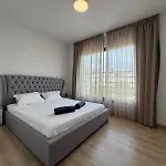 Villa Modern 3 Bedroom With Pool *