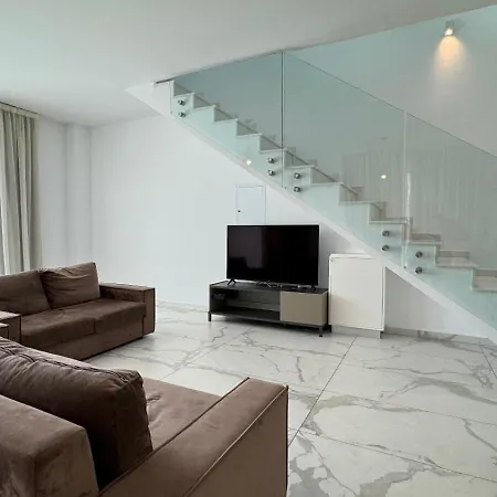 Modern 3 Bedroom With Pool Paphos