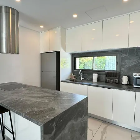 别墅 Modern 3 Bedroom With Pool