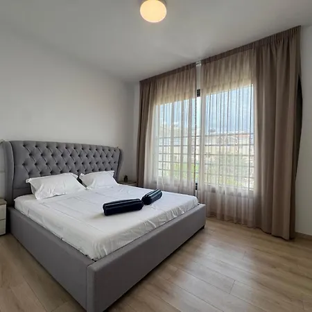 Βίλα Modern 3 Bedroom With Pool *