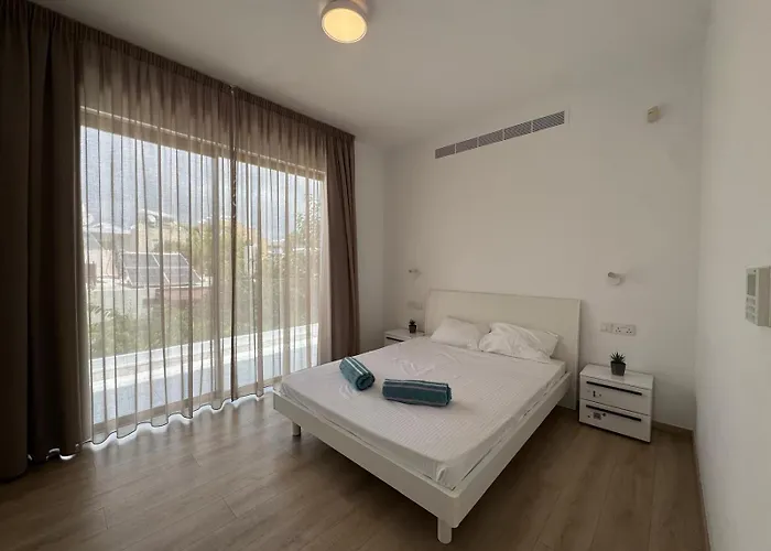 Vila Modern 3 Bedroom With Pool Paphos