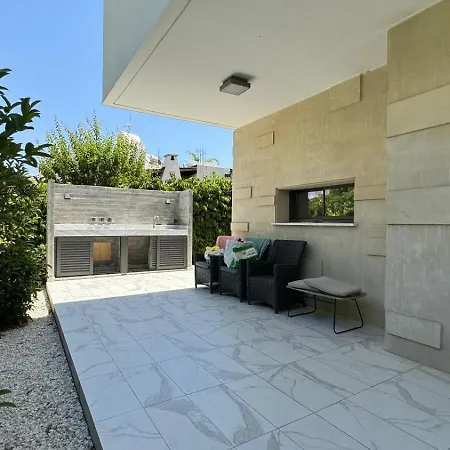 Modern 3 Bedroom With Pool 빌라