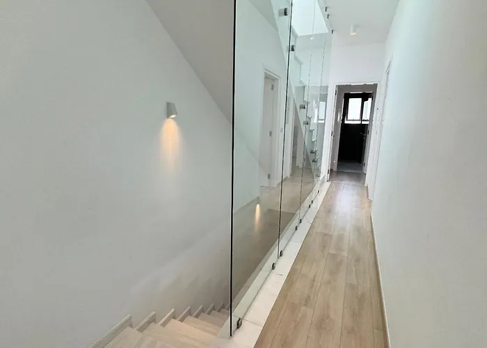 Modern 3 Bedroom With Pool ヴィラ *