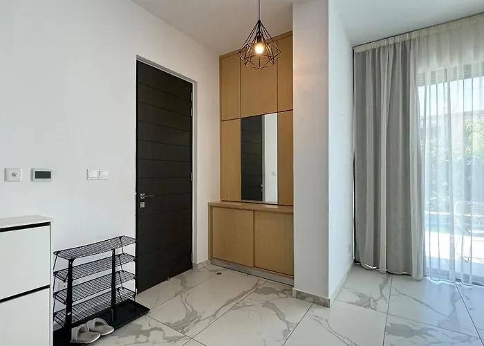 Modern 3 Bedroom With Pool ヴィラ
