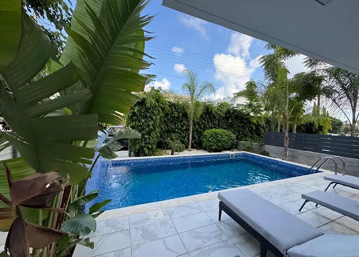 ヴィラ Modern 3 Bedroom With Pool *